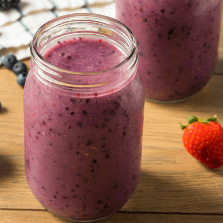 Berries & Pineapple Smoothie